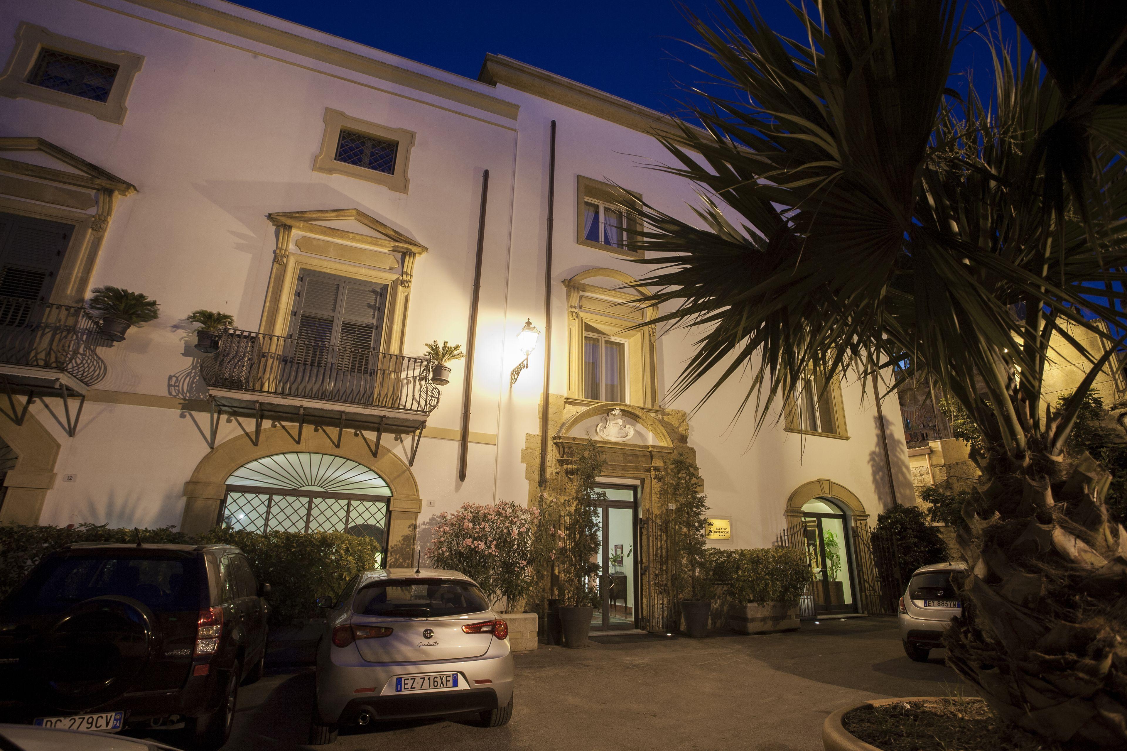 Palazzo Brunaccini Boutique Hotel — Photos 1